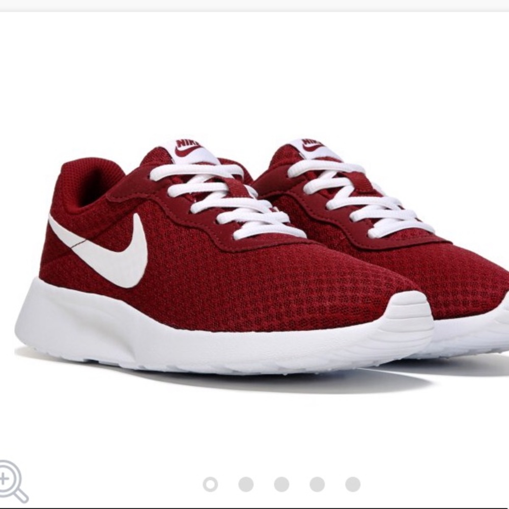 Nike Tanjun Maroon/ Ruby Red size 8